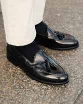 Black Smooth Abraded Leather Kensington Tassel Loafers – Handcrafted Luxury Slip-On Dress Shoes