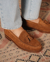 Tobacco brown Greased suede calf leather Regent Tassel Loafers – Handcrafted Luxury Slip-On Dress Shoes