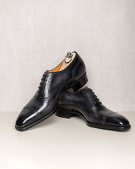 Adelaide Oxford – Hand-Patina Black with Brogue Detailing