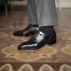 Cap Toe Oxford – Classic Black with Sleek Finish