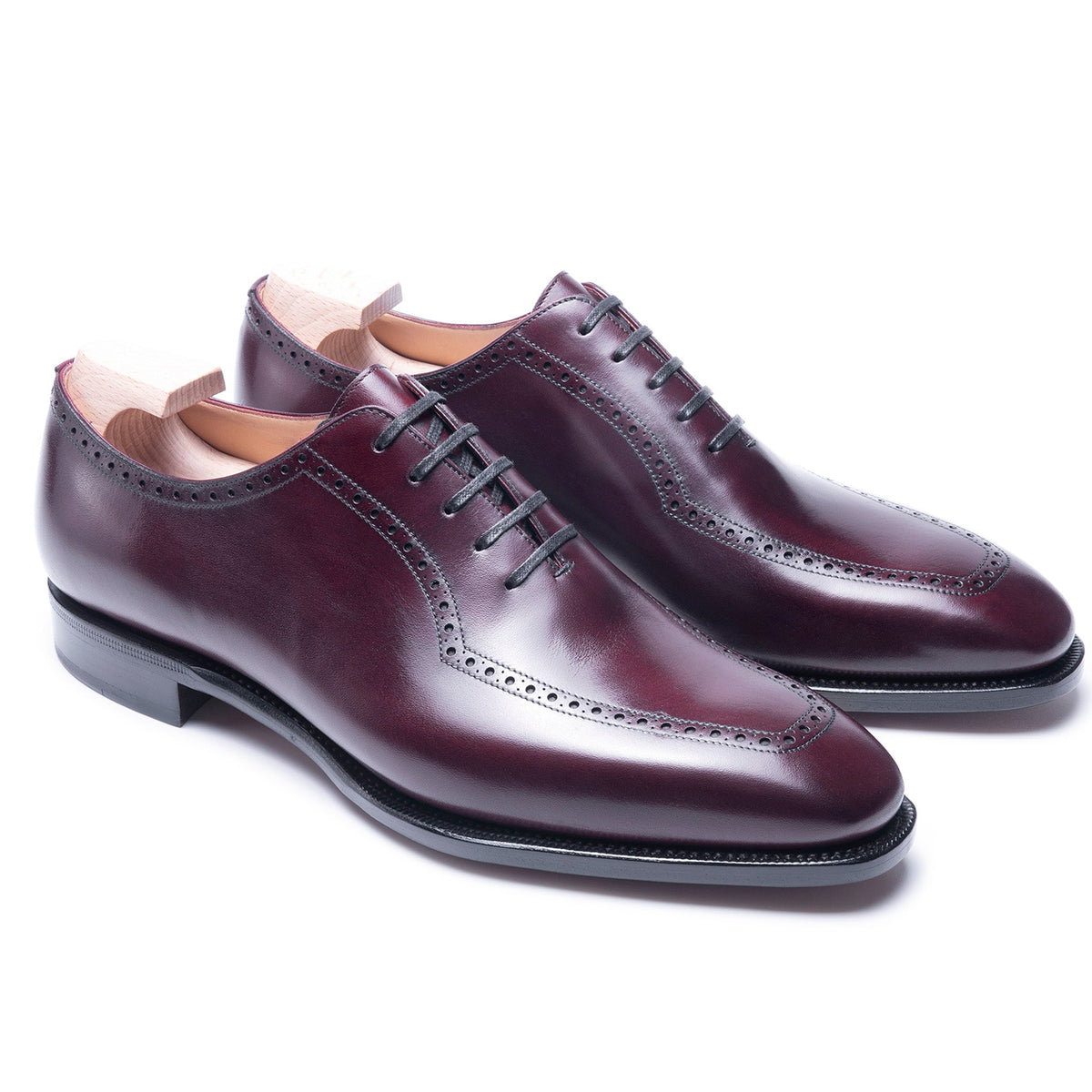 Benedict Luxe: Polished Brogue Oxford Burgundy Leather Formal Shoes for Gentlemen